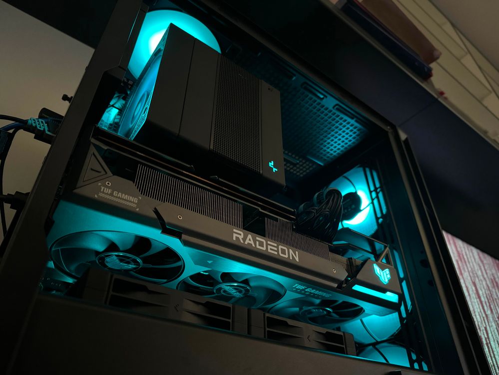 https://community.amd.com/t5/battle-stations/2024-march-sweepstakes-heydoeaud-s-first-ever-amd-radeon-build/m-p/674740#M726