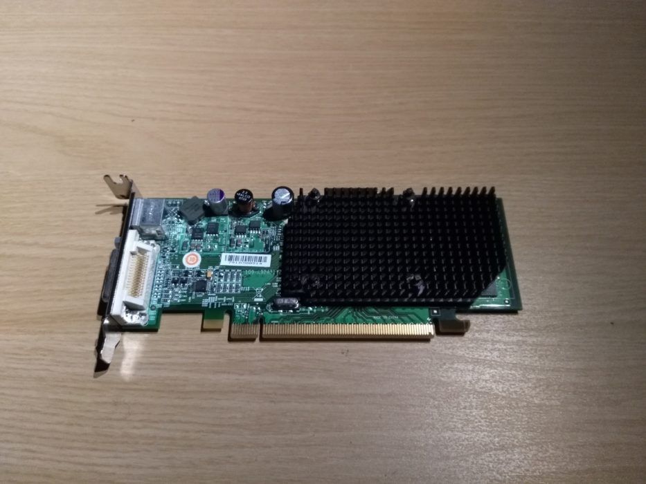 25-ATI-Radeon-X1300-Pro-256MB-933x700.jpg