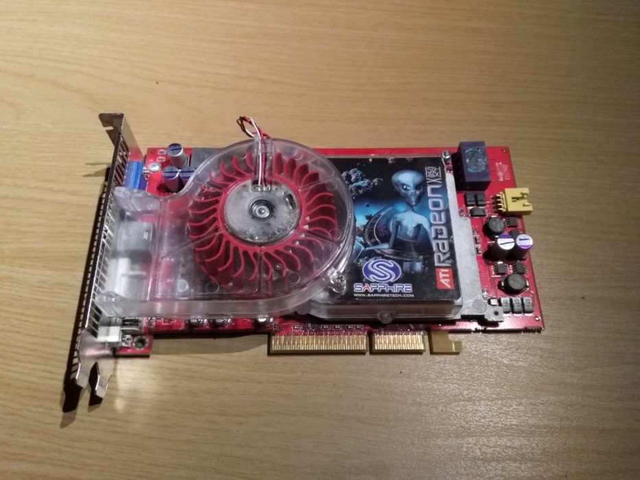 30-Sapphire-Radeon-X850XT-256MB-933x700.jpg