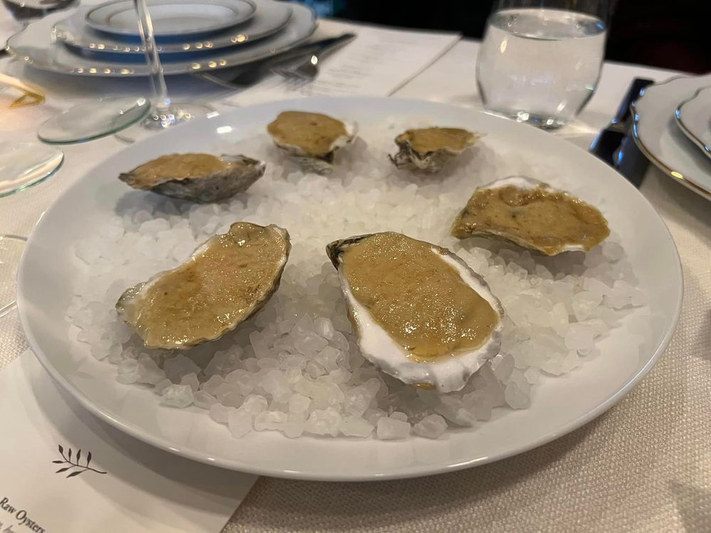 These are actually cooked oysters.  They were delicious too.